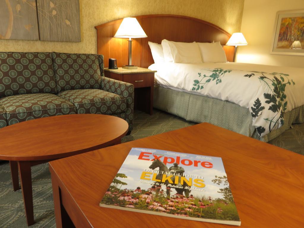 Wingate By Wyndham Elkins Hotel Kamer foto